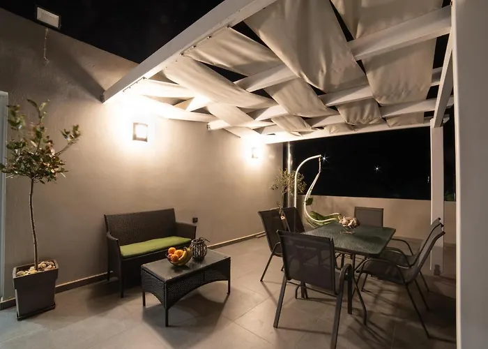 Home Sweet Home - Big Balcony With Great View
