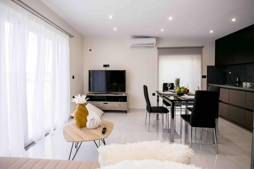Sweet - Big Balcony With Great View Апартаменты *